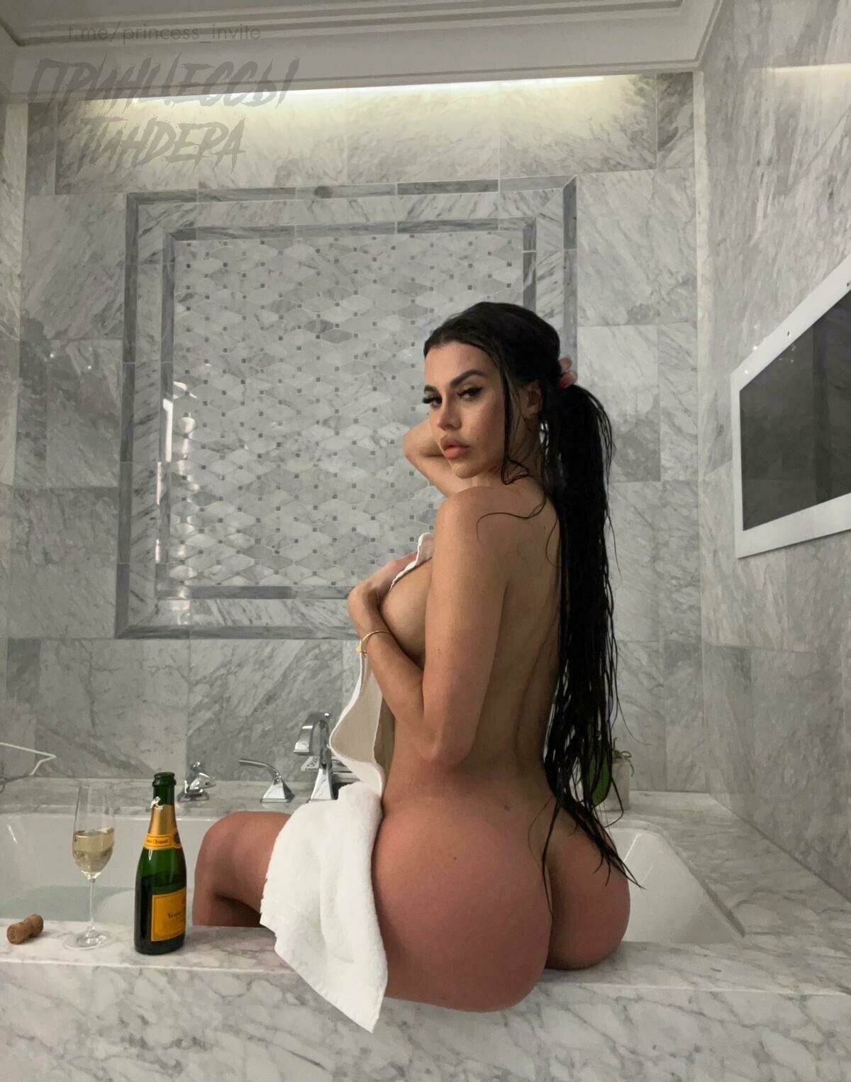 Juju la bretonne leaks - kentavr-strelna.ru. Juju Bahreis: The Top of the Line in Adult Entertainment