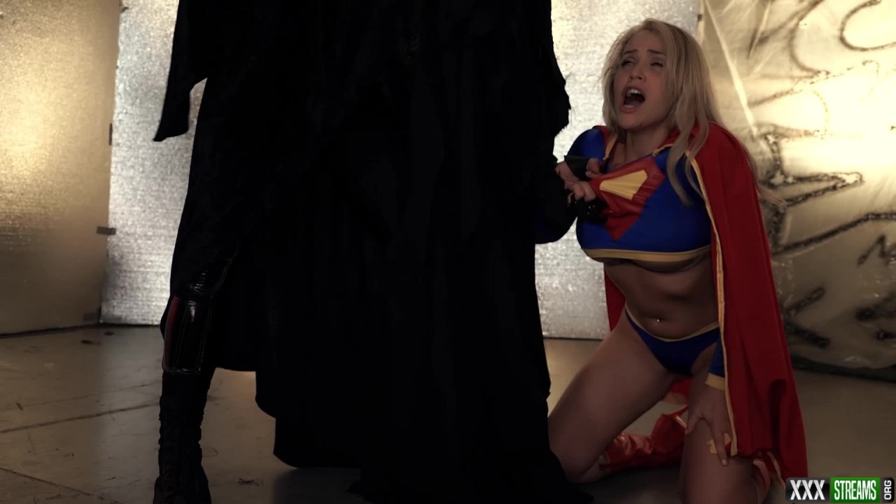 Mia malkova as supergirl