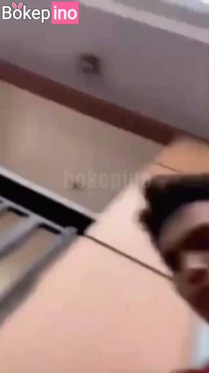 Dedek Takut Ketauan Nyepong Di Balkon Ngentot