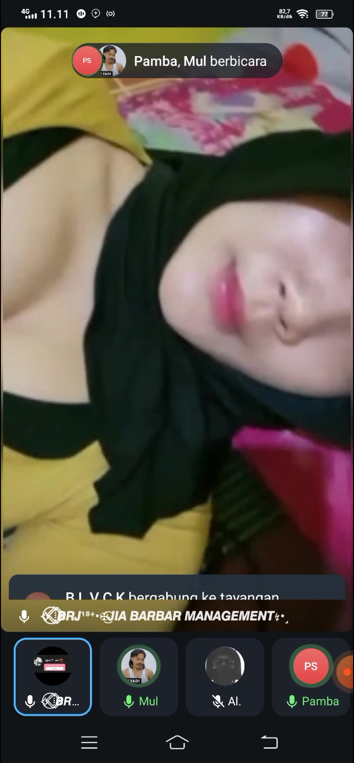 Hijab Manis Pamer Uting Di Live Telegram