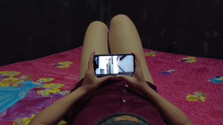 Sange Nonton Bokep Sambil Di Jilmek Sama Suami Orang
