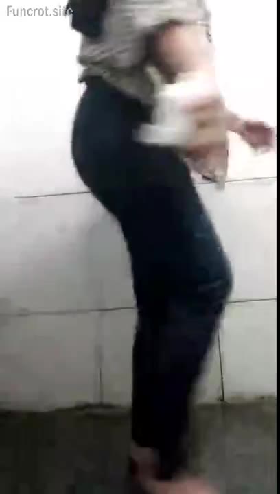 Ngintip Gadis Hijab Di Toilet Bokep Indo Jilbab Viral