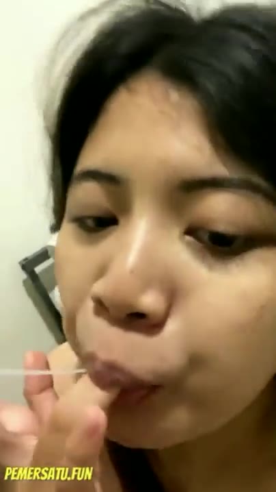 Crot Di Mulut Pacar Sampe Luber Tiktok