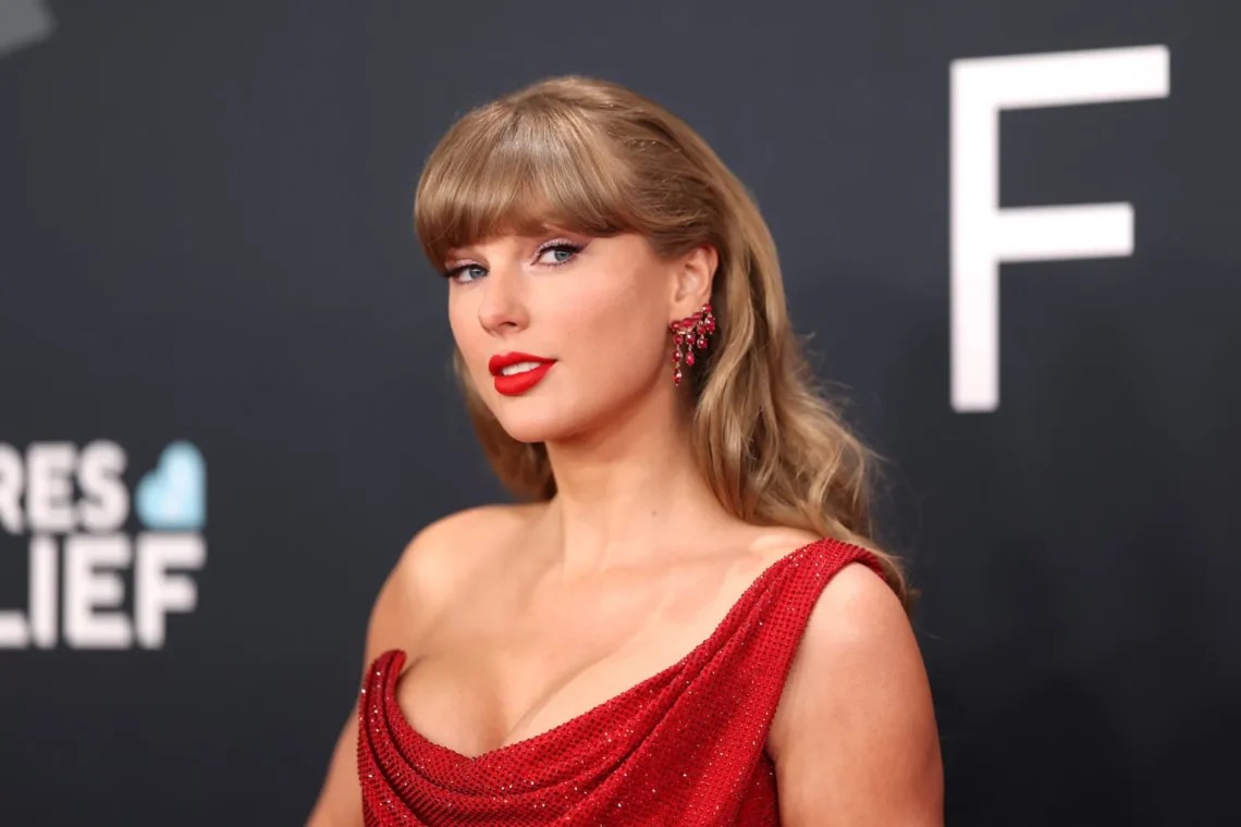 Taylor Swift Tied to Wild NFL Conspiracy Theory Amid Chiefs’ Losing Streak