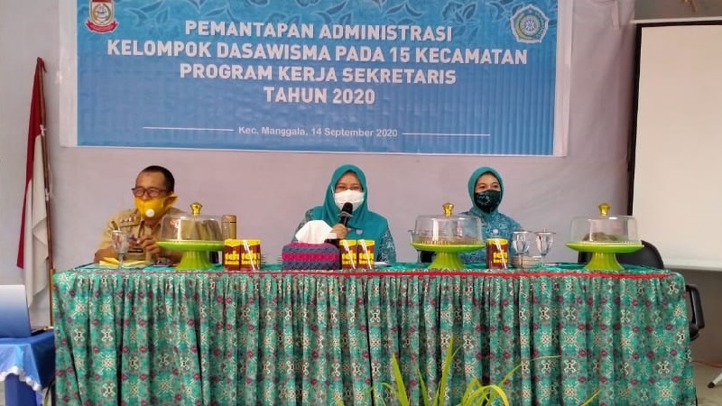 Pemantapan Administrasi Dasawisma, Rossy Timur Ajarkan Cara Nikmati Kerja -  Info Sulsel