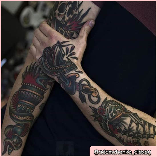 Significato Old School Tattoo: 120 Fantastiche Idee Per I Tuoi Tatuaggi 550_x_550_jpg