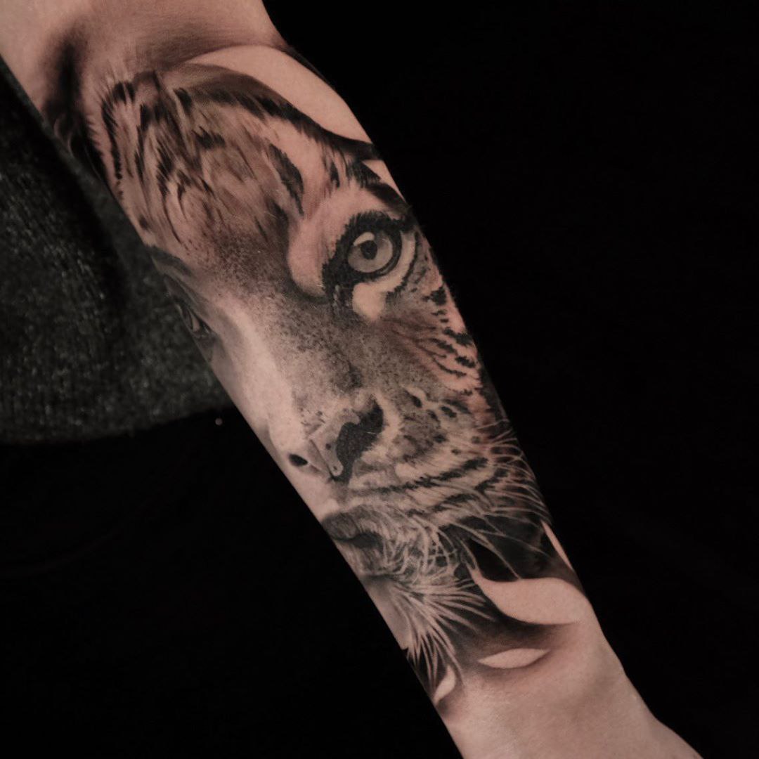 Andrey Popov About The Love Of Black And Grey Realism, Newcomers To The Industry And Learning Trends | Inkppl 1080_x_1080_jpg