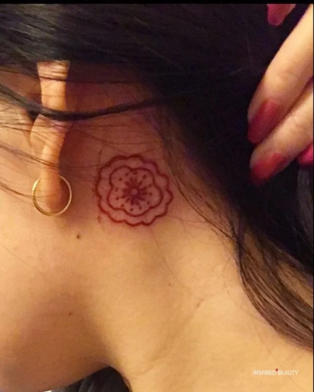 Red Ink Tattoo To Stand Out (20+ Photos And Tips) - Inspired Beauty 800_x_640_jpg