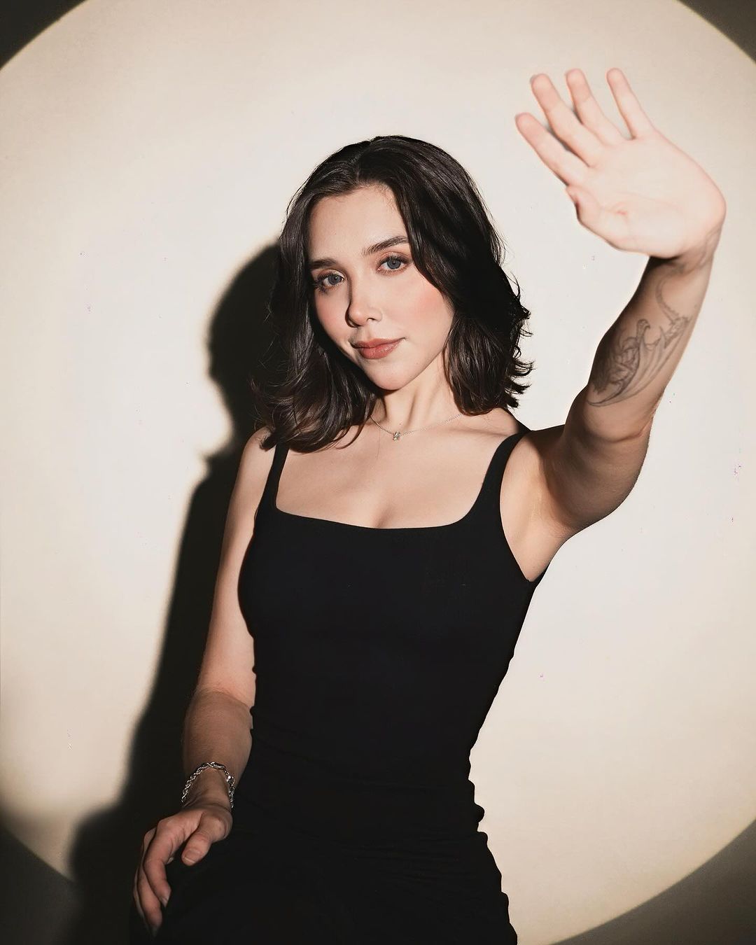 El nuevo contenido de Beth Cast - Interrobang Bethcast xxx