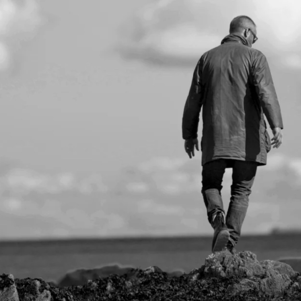 Lord Of The Isles explores science, spirituality and distortion on ‘Signals Aligned’