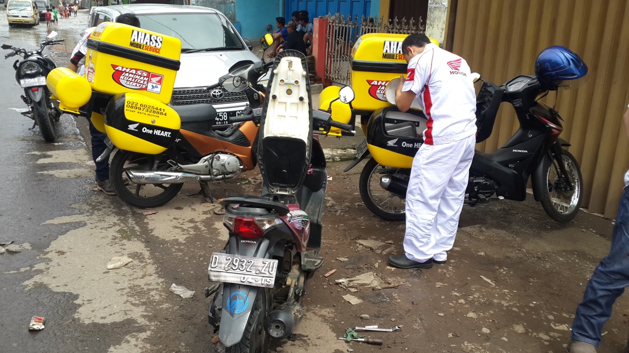 Simpati Honda untuk Korban Bencana Banjir Dayeuhkolot | MenyusuriJalan.Com