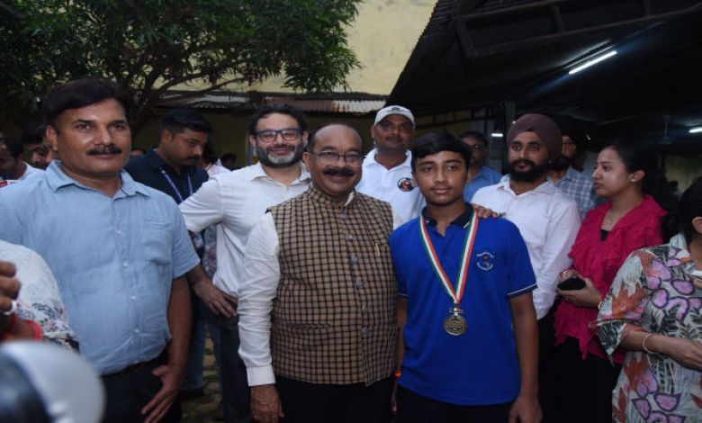 Deputy CM Arun Sao : छत्तीसगढ़ प्रदेश रायफल एसोसिएशन शूटिंग प्रतियोगिता का समापन, खेल से खिलाड़ी का न केवल शारीरिक स्वास्थ्य सही रहता हैं बल्कि जीवन की चुनौतियों से किस तरह से लड़ा जाए इसकी भी सिख मिलती हैं –अरुण साव Deputy CM Arun Sao : छत्तीसगढ़ प्रदेश रायफल एसोसिएशन शूटिंग प्रतियोगिता का समापन, खेल से खिलाड़ी का न केवल शारीरिक स्वास्थ्य सही रहता हैं बल्कि जीवन की चुनौतियों से किस तरह से लड़ा जाए इसकी भी सिख मिलती हैं –अरुण साव