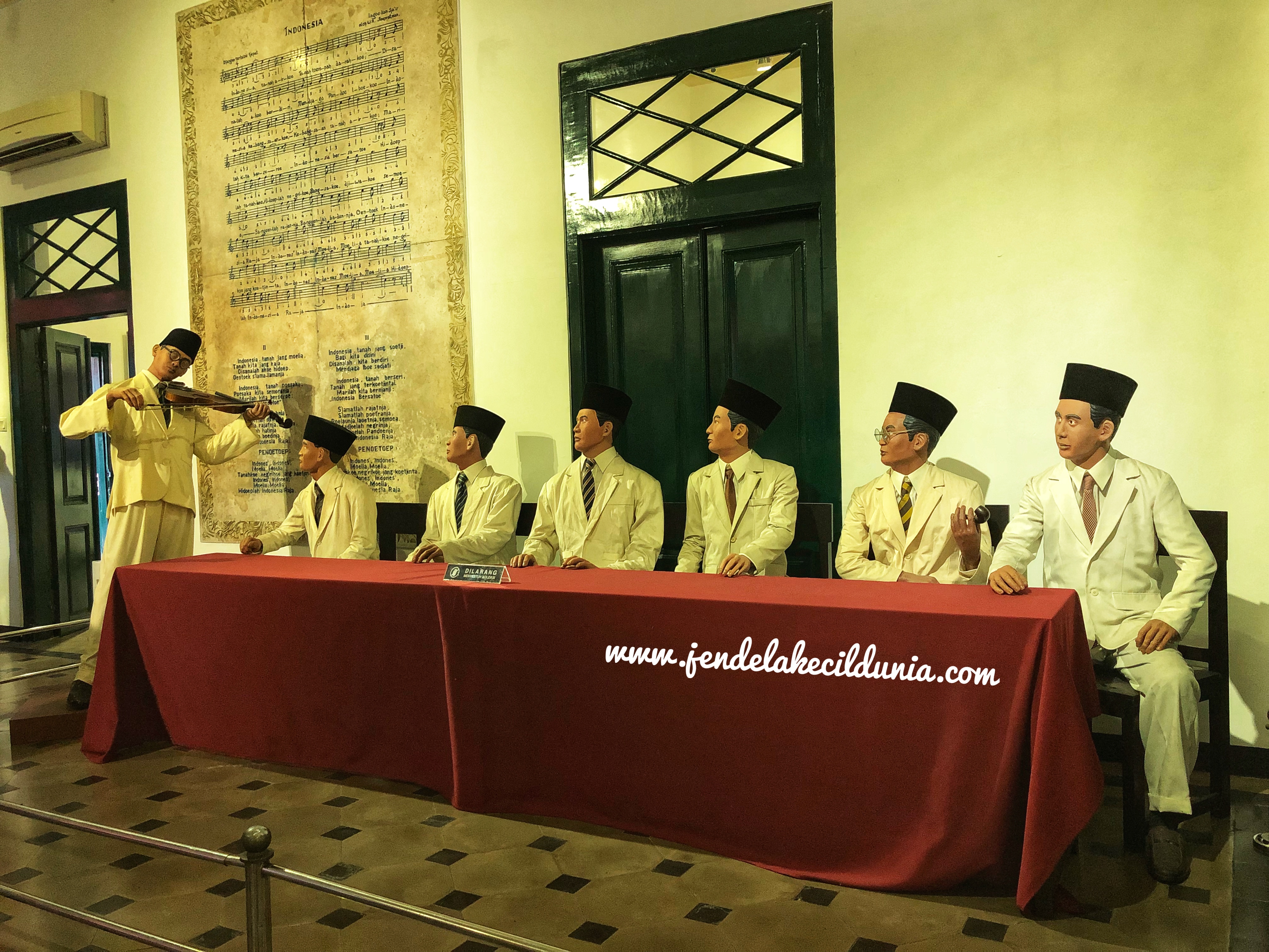 Jalan-jalan ke Museum Sumpah Pemuda – Jendela Kecil Dunia