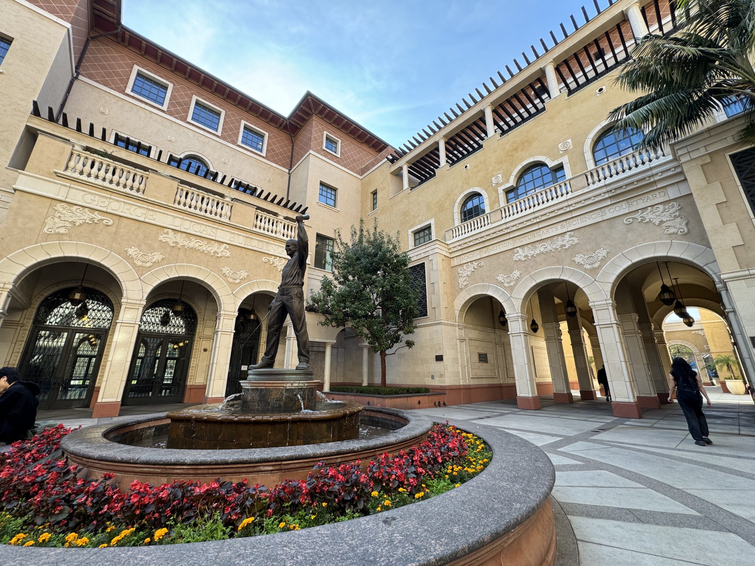 世界最高峰の映像学部！南カリフォルニア大学（USC）映像学部を訪問 - JIU Media Plus