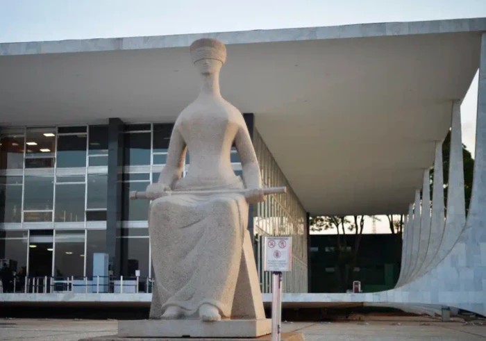 Estátua da Justiça STF