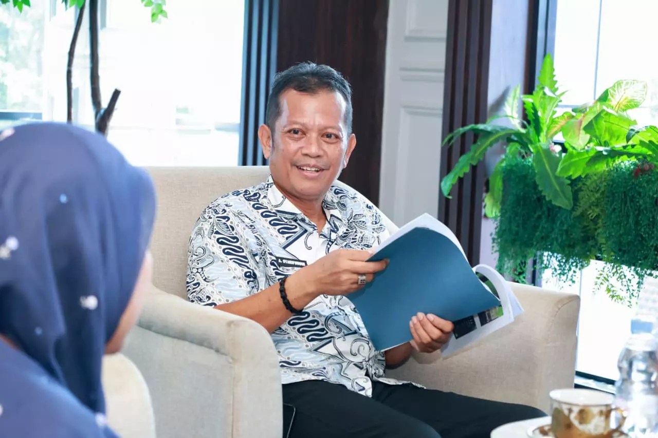 Sekda Barru Terima Tim Surveyor Akreditasi Labkesda