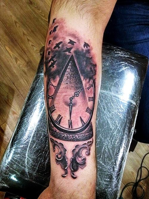 İlluminati Time – Tattoo 667_x_500_jpg