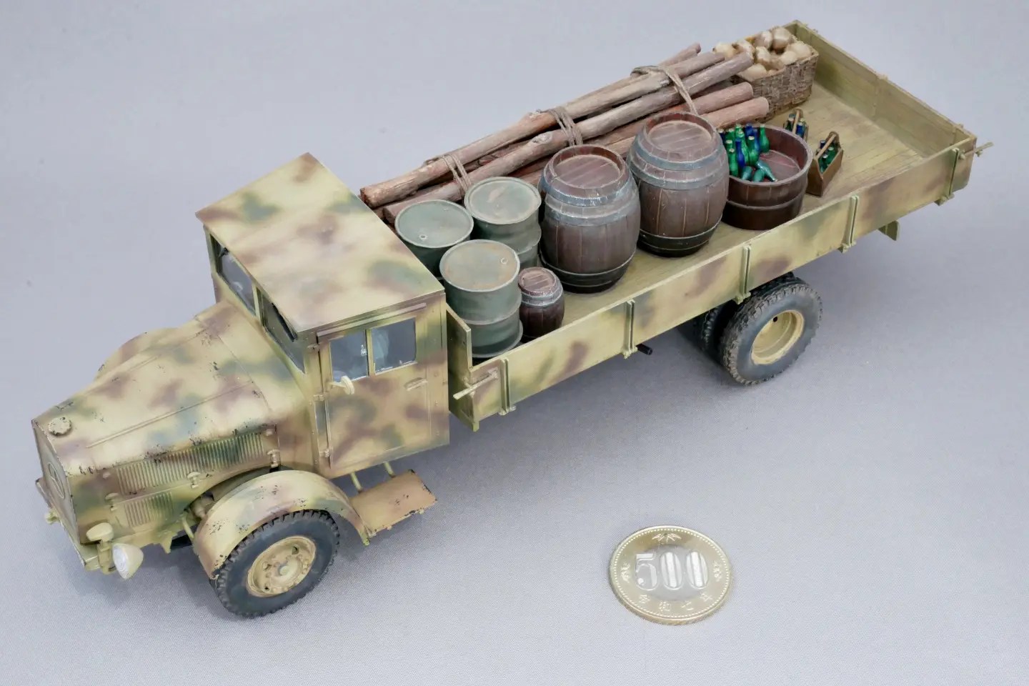 1/35ズベズダL 4500 R Mauliter Zvezda 1/35 Daimler-Benz Truck L-4500 | ズベズダ 1/35 ダイムラー