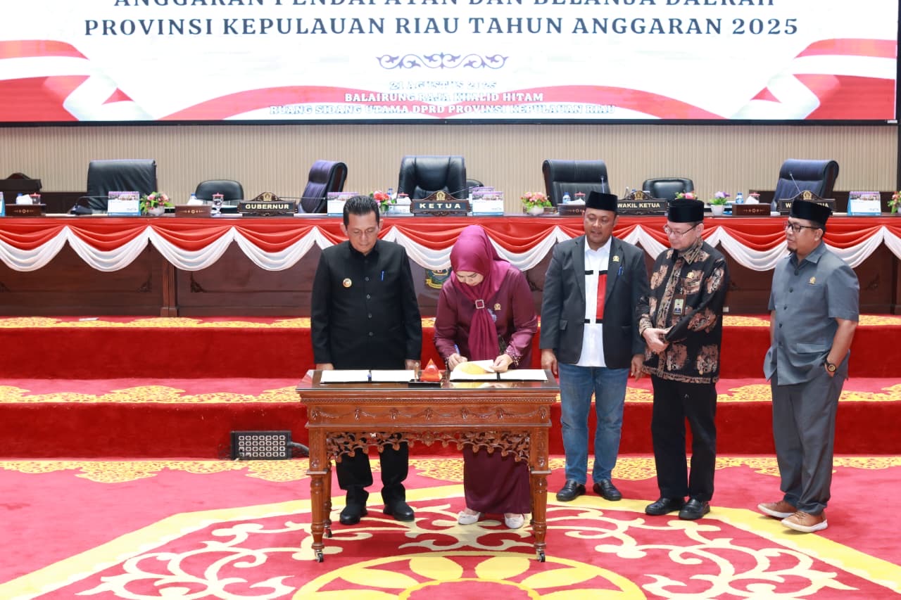 Gubernur Kepri Tandatangani Perubahan KUA-PPAS 2025
