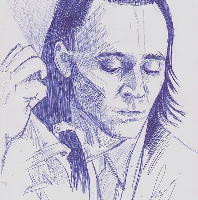 срисовывать ручкой