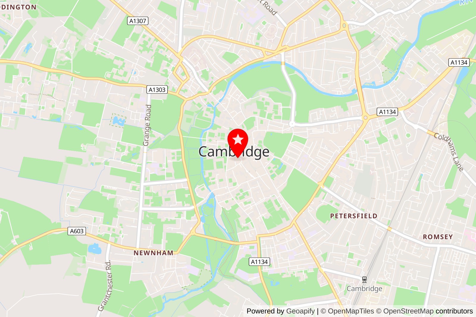 5 Best Pool Cleaning Services In Cambridge UK for a Sparkling Clean Swimming Experience