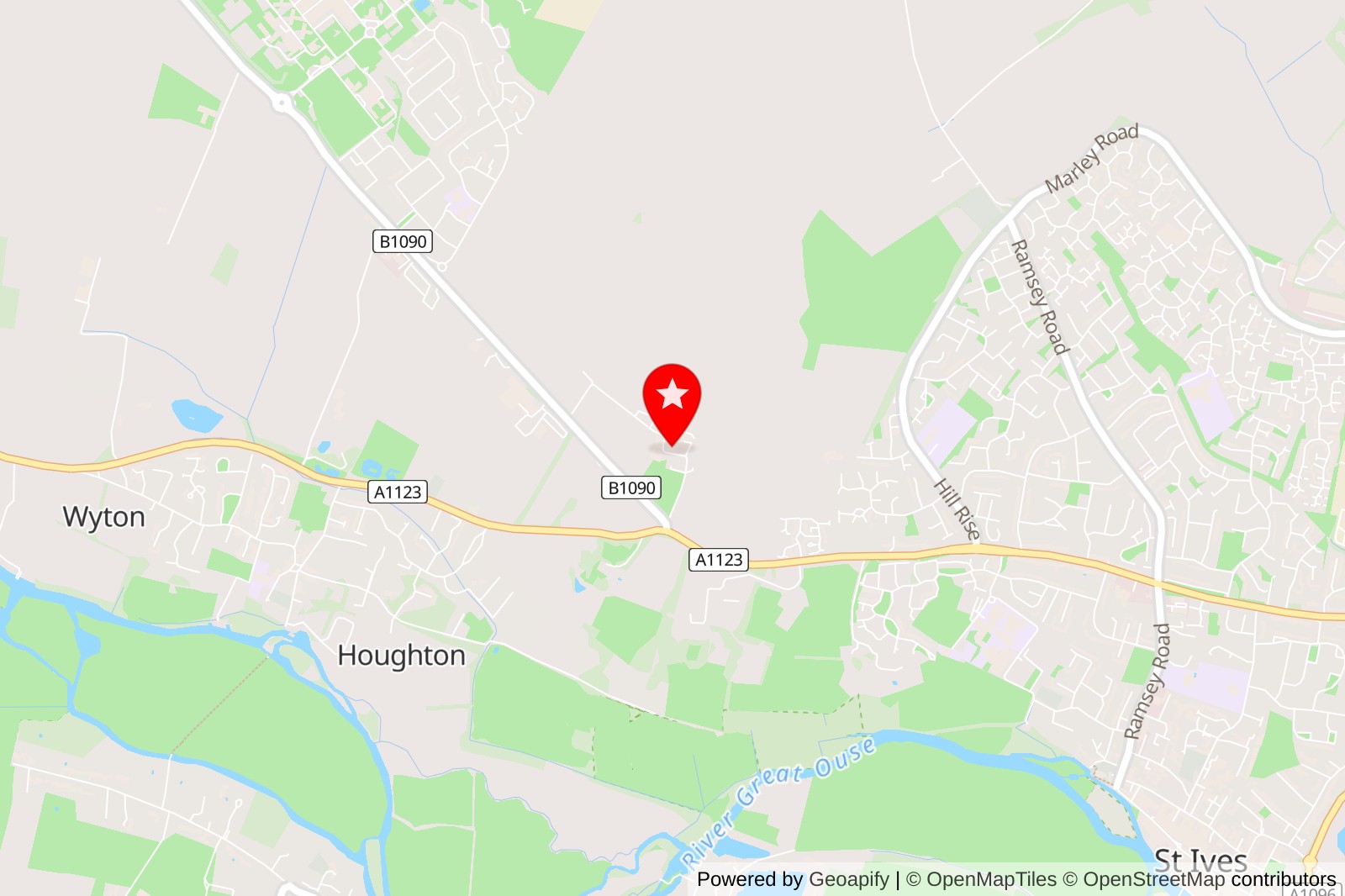 5 Best Pool Maintenance Services in Huntingdon, UK for a Sparkling Clean Pool