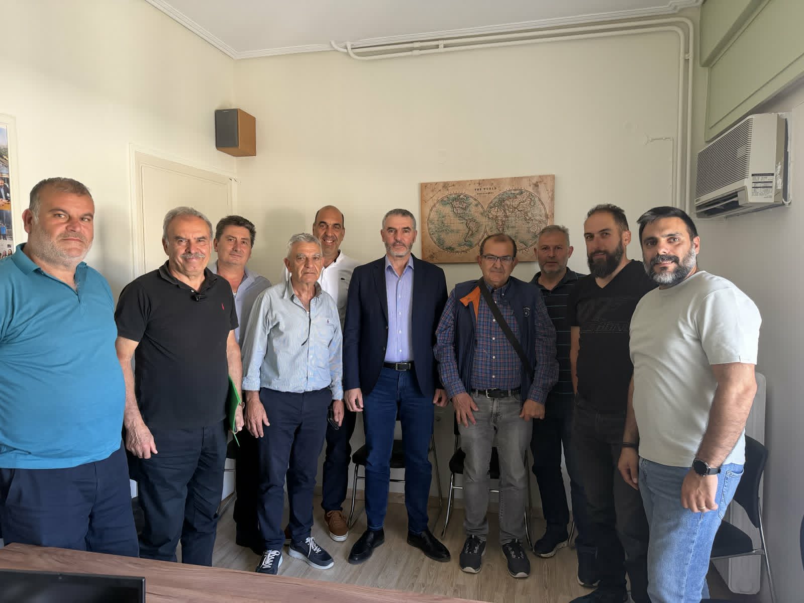 Κρήτη | Με τον βουλευτή Μανώλη Χνάρη συναντήθηκαν οι πρόεδροι των δημοτικών κοινοτήτων Ρεθύμνου