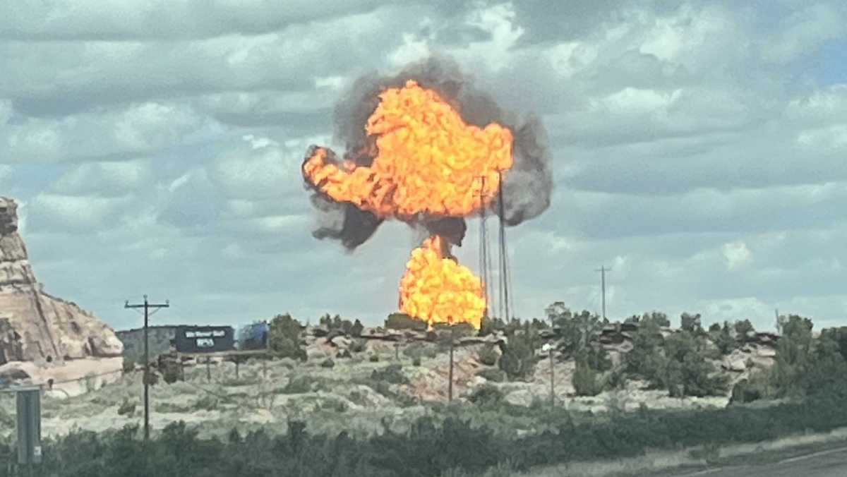 Train Derailment Fire Persists Near Arizona-New Mexico Border