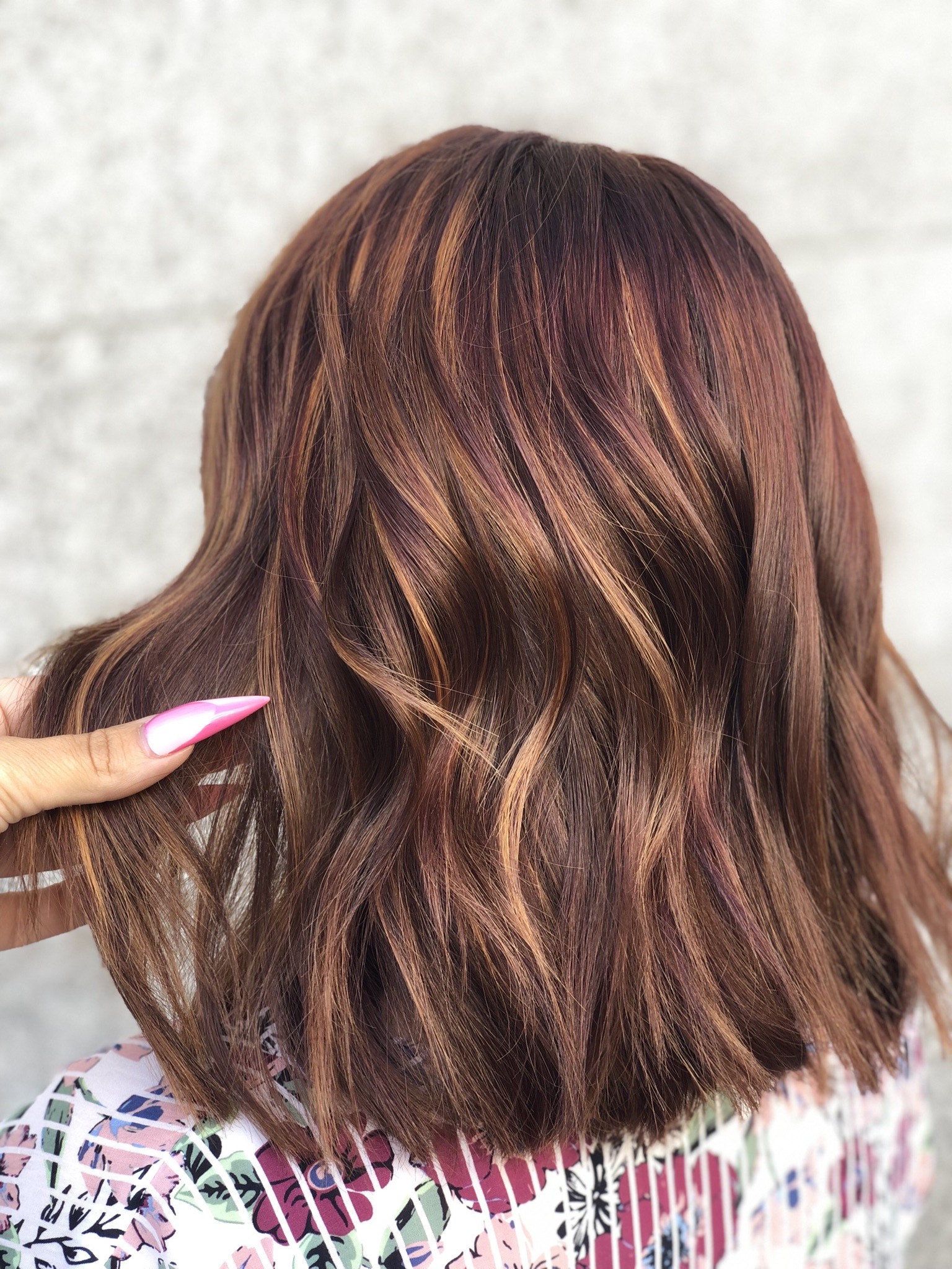 Pure | Blog | Kust Suisse Mèche cuivré sur cheveux châtain foncé