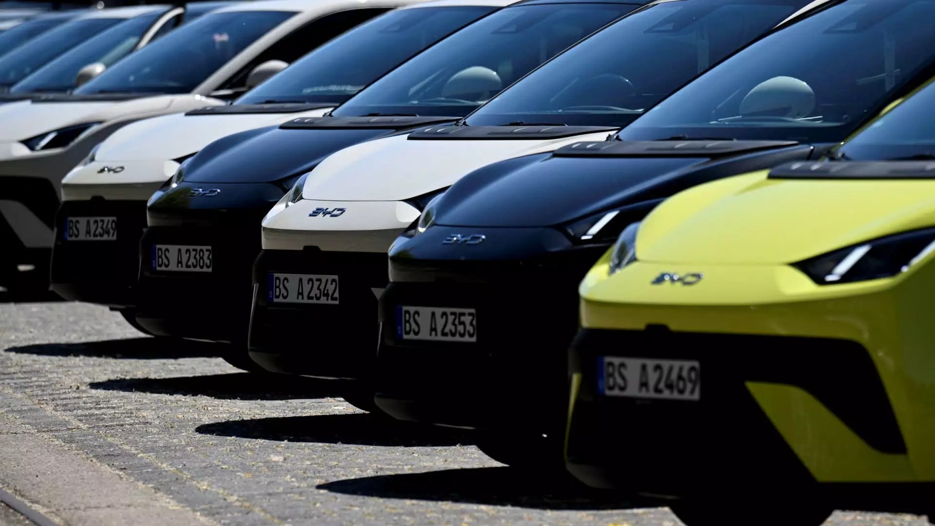 5 Alarming Truths Behind China’s Electric Car Price War