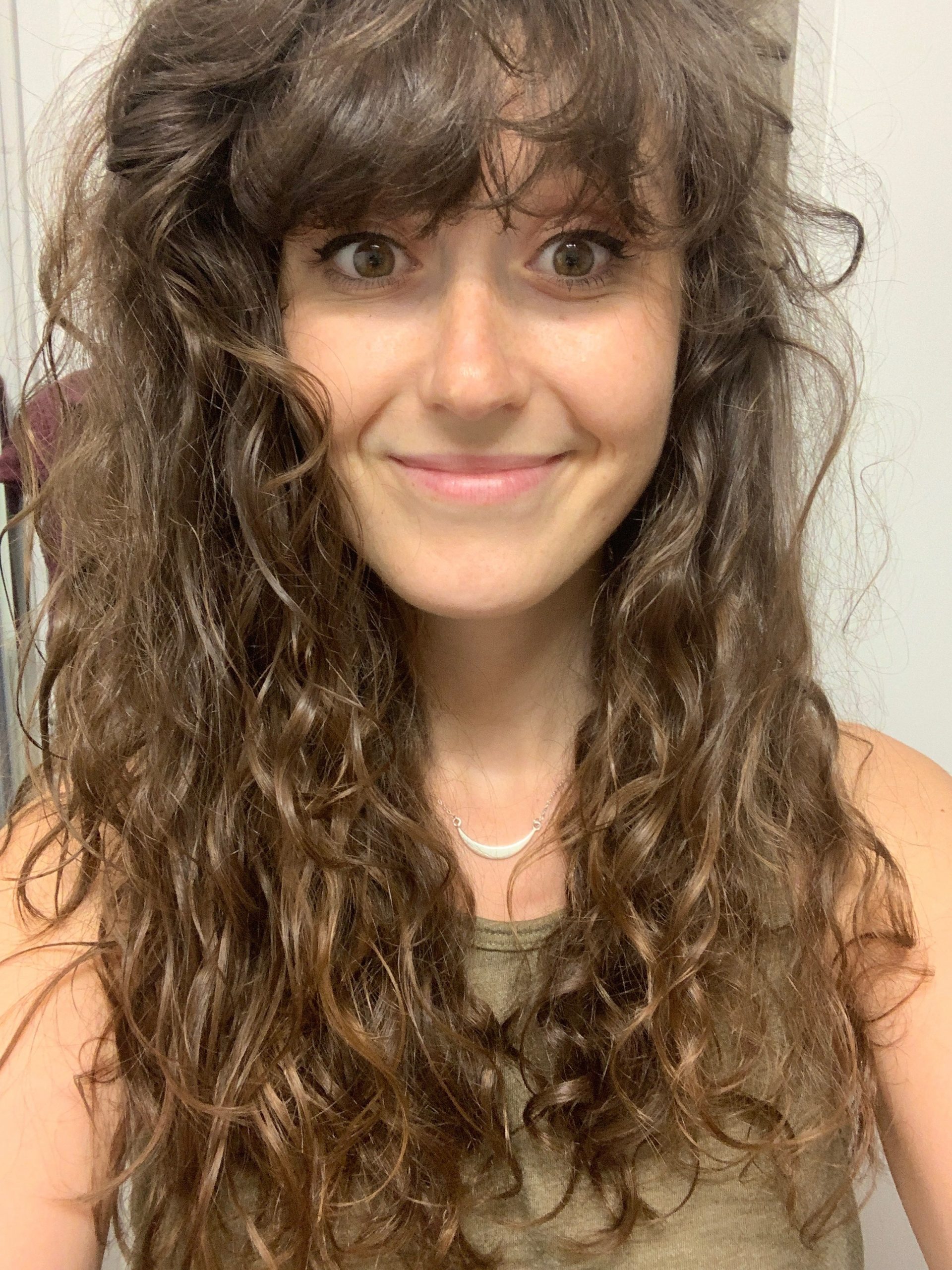 Cheveux bouclés ? Découvrez les trois routines de nos testeuses