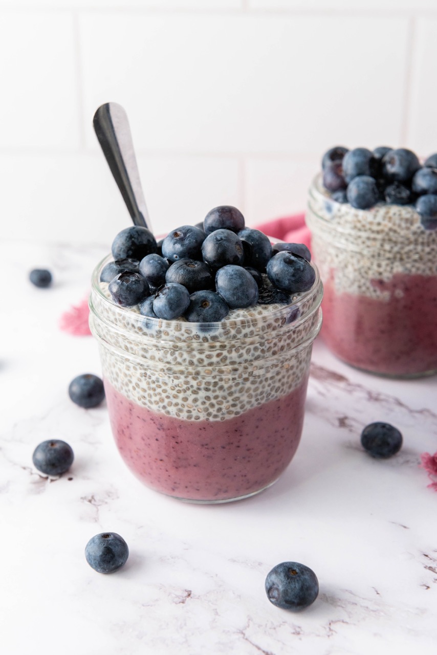 berry chia pudding
