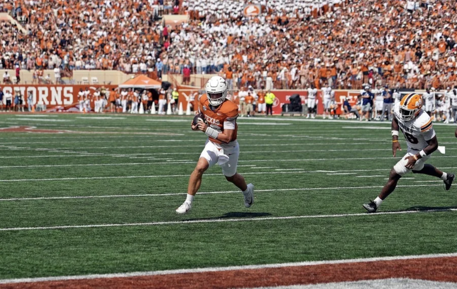 Arch Manning Struggles Once more: Texas QB Faces Rising Doubts Forward of Essential Stretch