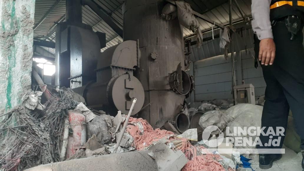 Boiler PT HJ Busana Indah Meledak, Korban 1 Orang Tewas dan 2 Orang Kritis  - LINGKAR PENA