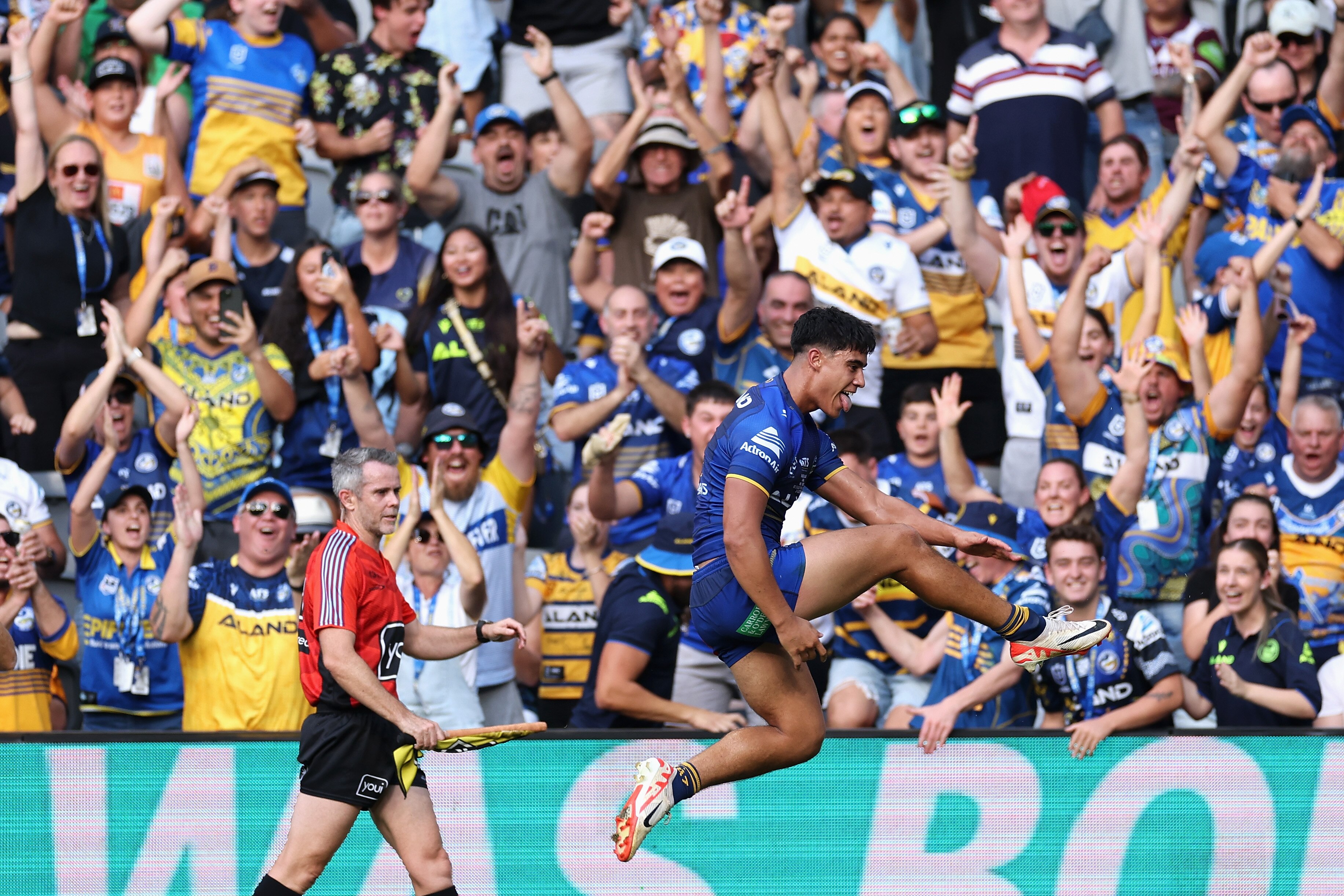 NRL live updates: Parramatta Eels host Manly Sea Eagles, Newcastle Knights meet Melbourne Storm