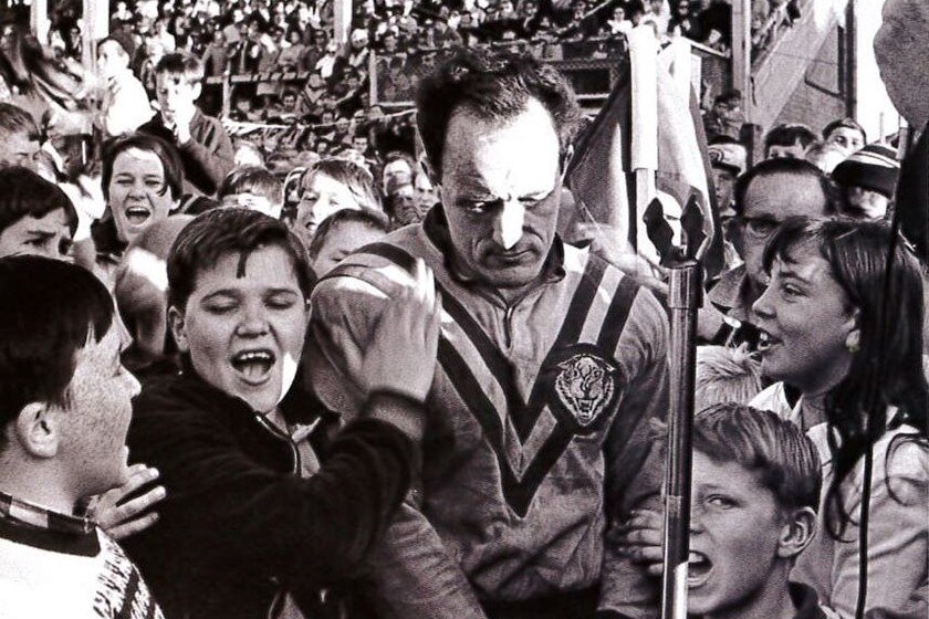 Keith Barnes, Australia Kangaroos captain and Balmain Tigers legend, dies aged 89