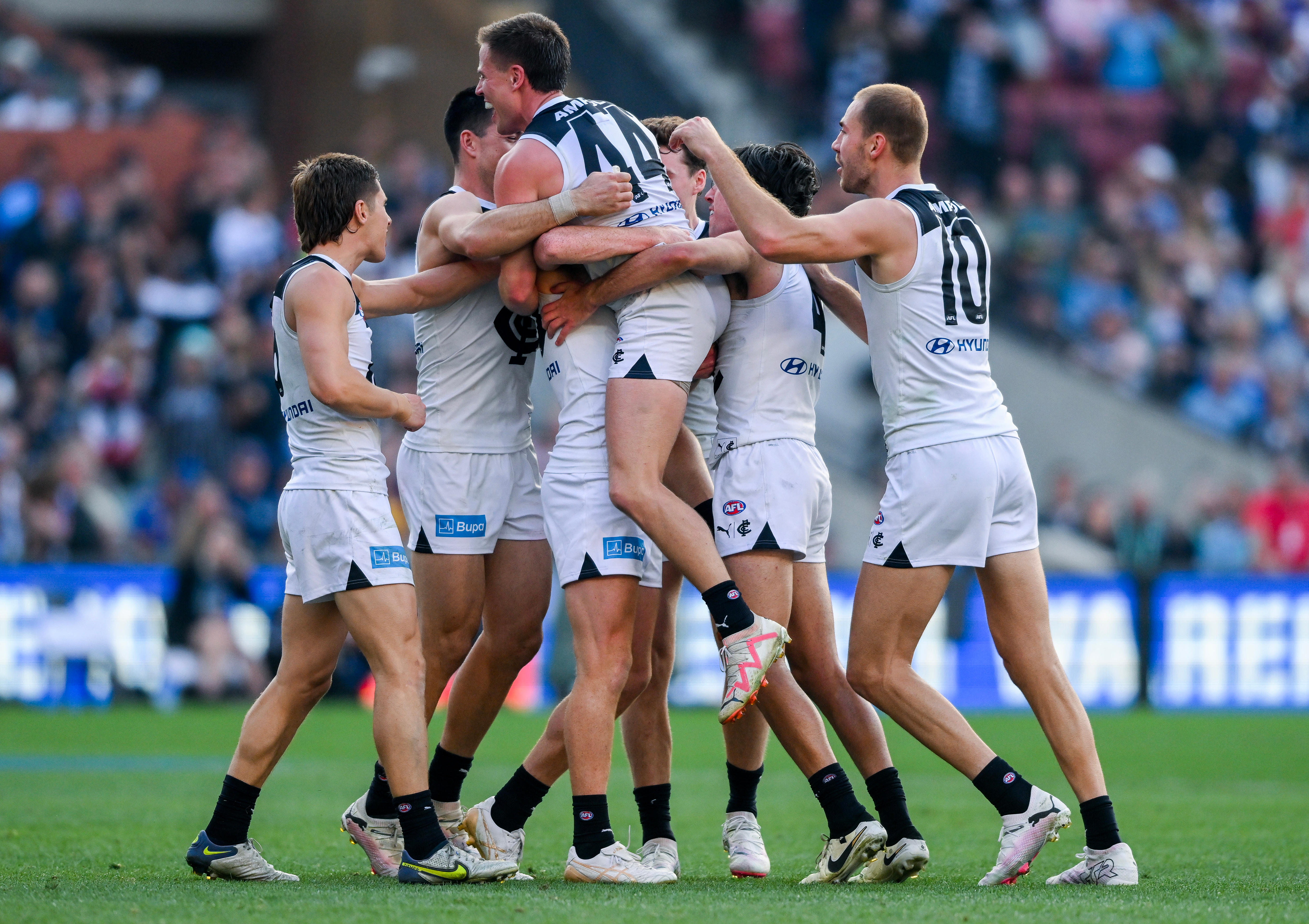 AFL Gather Round West Coast vs Sydney, Fremantle vs Carlton, Geelong vs Western Bulldogs live updates — blog, scores and stats