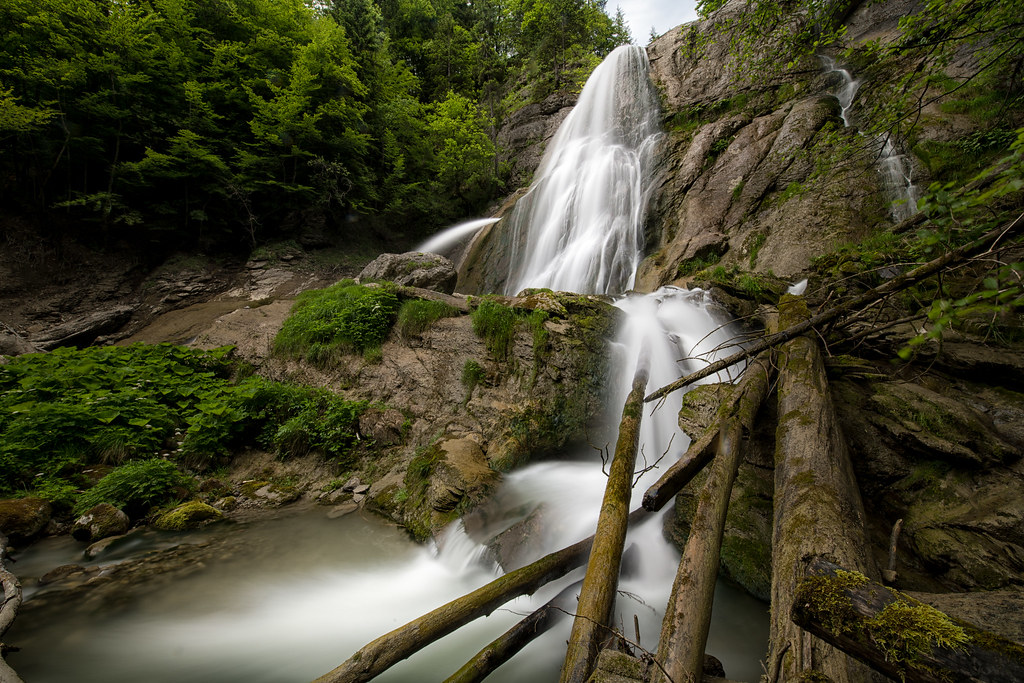 La Cascade Du Dard Mont Saxonnex Laurent Glasson Flickr