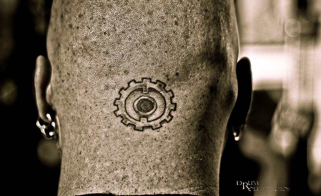 142 - / 365 "Ive Always Been A Red Pill Kinda Guy." | Flickr 626_x_1024_jpg