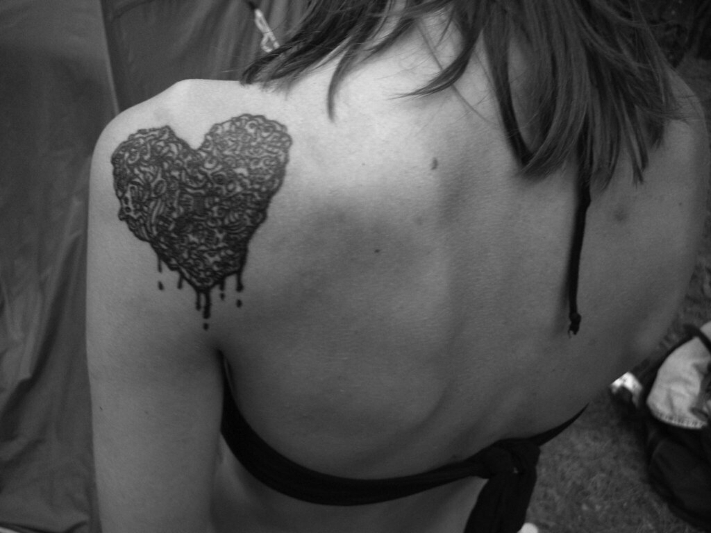Bleeding Hollow Heart Tattoo | Ink Pen Drawing On Charlotte.… | Flickr 768_x_1024_jpg