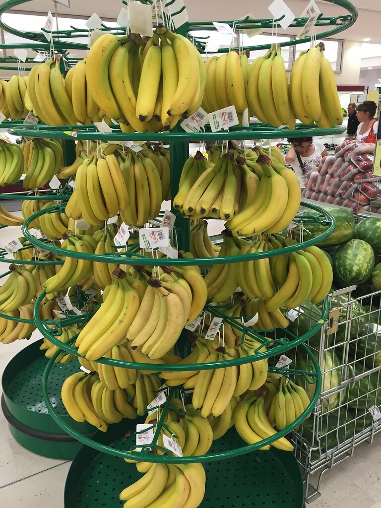 Fancy Banana Stand At 'Esselunga Supermarket | Photo By Rust… | Flickr 1024_x_768_jpg