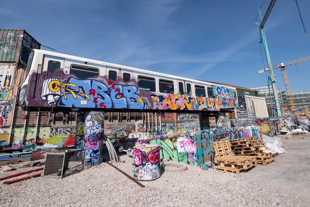 Jbcb Adk Graffiti Bahnwarter Thiel Munchen May 2019 Flickr