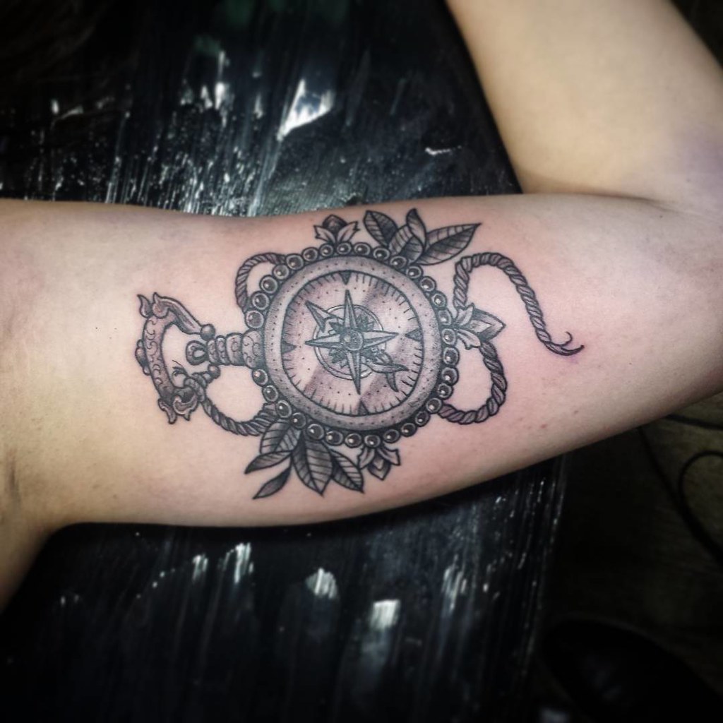 De Ontem No @Inkaholicstattoocrew #Bússola #Compass #Tattoo #Tatuagem #Magronestattoo #Inkaholicstattoo #Compasstattoo #Bussolatattoo #Sp #Uk #Tattooooze #Inspiredtattoos - A Photo On Flickriver 1024_x_1024_jpg