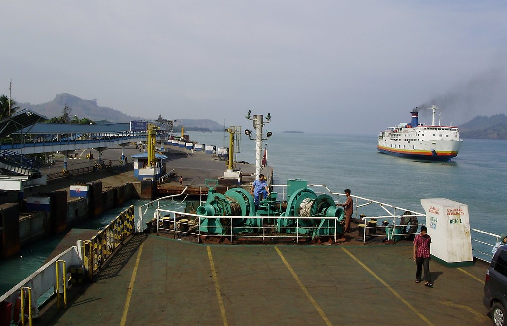 Dermaga 2 Pelabuhan Bakauheni, Lampung | Syamsurrizal Mukhtar | Flickr 659_X_1023_jpg