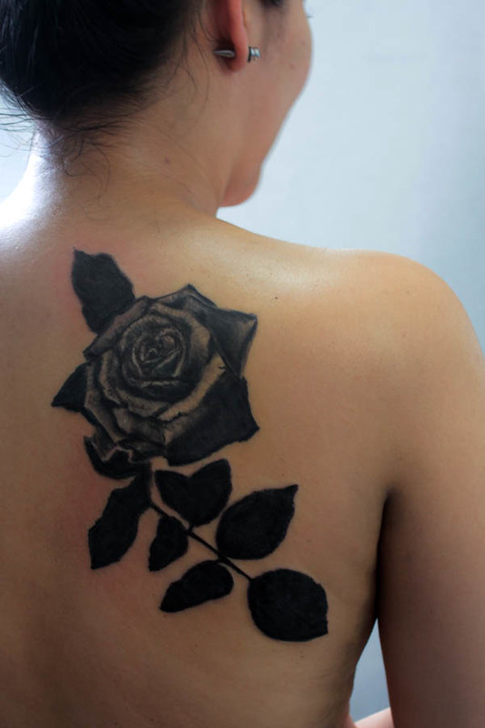 Tattoo Rosas Negras | Tatuagem Rosas, Costas - Por Veronicka… | Flickr 800_x_533_jpg