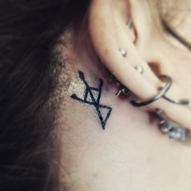 Did This Cool Little #Bindrune Today And Got A Bottle Of H… | Flickr 640_x_640_jpg