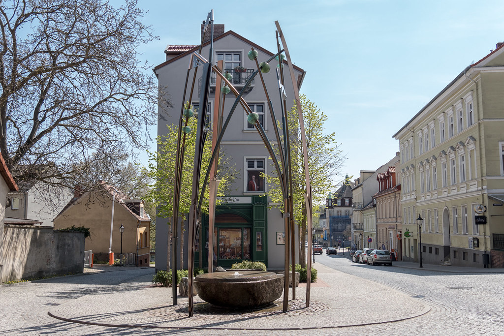 Illusionistische Malerei Auf Der Fassade Eines Hauses Zwis Flickr