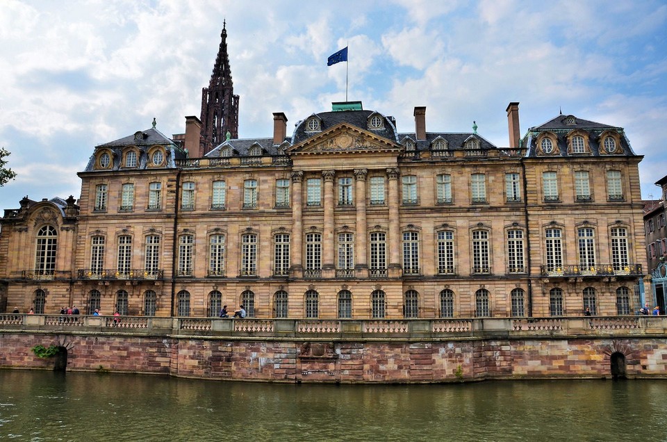 Strasbourg Travel Blog The Fullest Strasbourg Travel Guide Suggested Strasbourg Itinerary 2 Days For First Timers Living Nomads Travel Tips Guides News Information