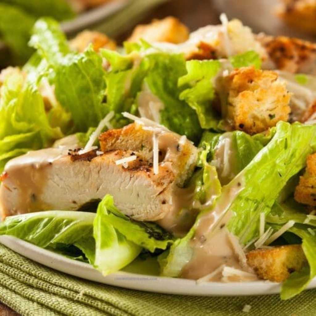 Low-Calorie Chicken Caesar Salad
