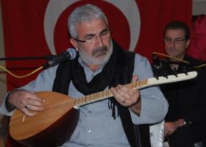 Esat kabaklı bu bayrak dinle